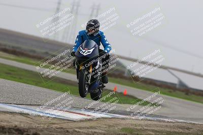 media/Nov-29-2025-TrackDaz (Sat) [[10ae2d9bce]]/B Group/Session 4 (Wheelie Bump)/